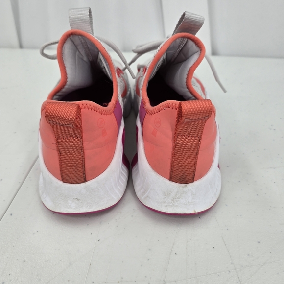 Nike Free Metcon 3 Sneakers CJ6314-068 Women's Size 8.5 Gray Fire Pink White. - Picture 4 of 10